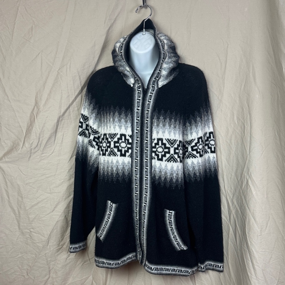 South American Side alpaca wool sweater cardigan made in Peru. Unisex large